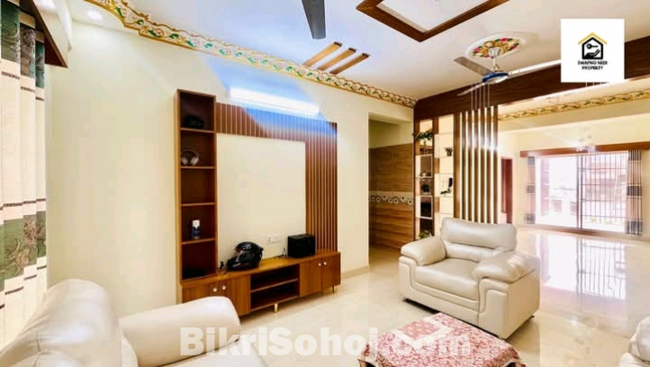 “বসুন্ধরা R/A-তে প্রিমিয়াম ফুল ফার্নিশড ফ্ল্যাট বিক্রয় হবে”